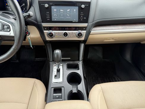 Used 2016 Subaru Outback 2.5i Limited w/ Popular Package #4 image 17