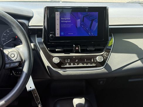 Used 2024 Toyota Corolla LE FWD image 22