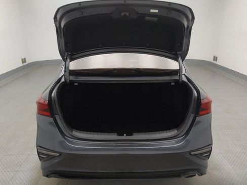 Used 2020 Kia Forte LXS FWD image 29