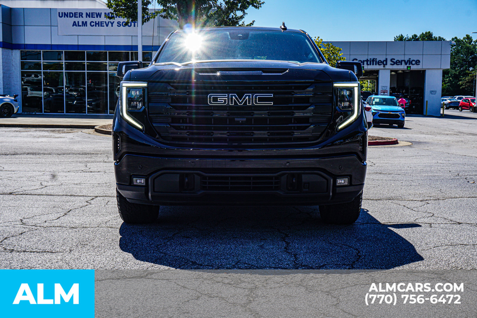 Used 2024 GMC Sierra 1500 Elevation w/ Elevation Premium Package AWD/4WD image 11