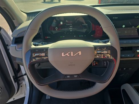New 2026 Kia EV9 Wind image 32