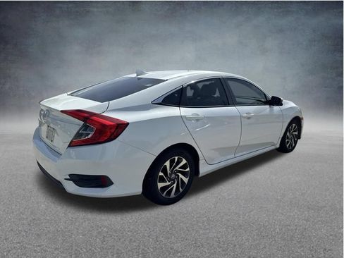 Used 2018 Honda Civic EX image 5