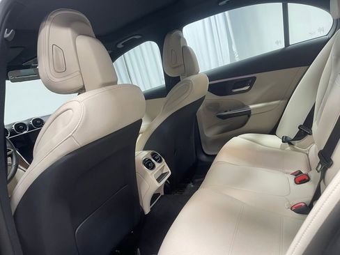 Used 2025 Mercedes-Benz C 300 4MATIC Sedan image 26