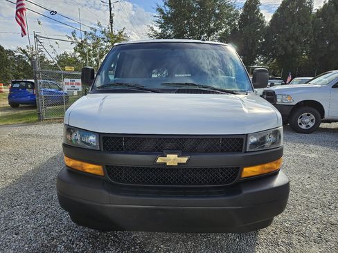 Used 2020 Chevrolet Express 3500 LS image 8
