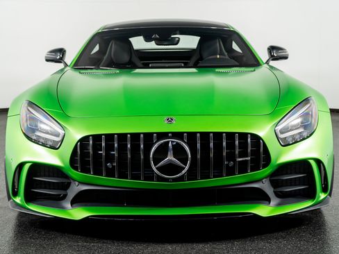 Used 2020 Mercedes-Benz AMG GT R image 21