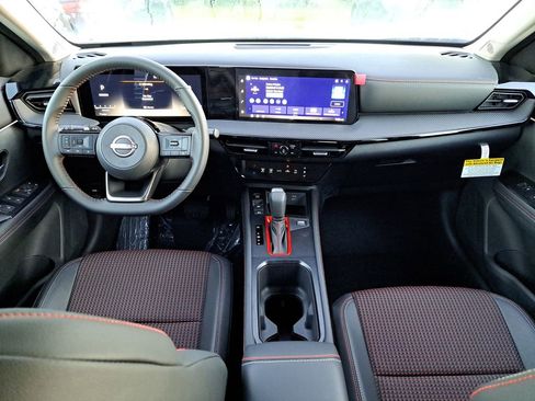 New 2026 Nissan Kicks SR FWD image 6
