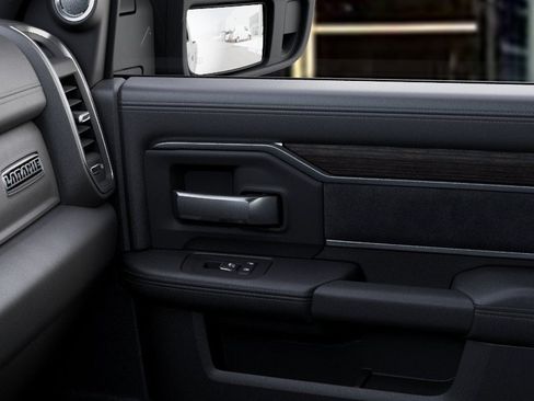 New 2026 RAM 2500 Laramie AWD/4WD image 25