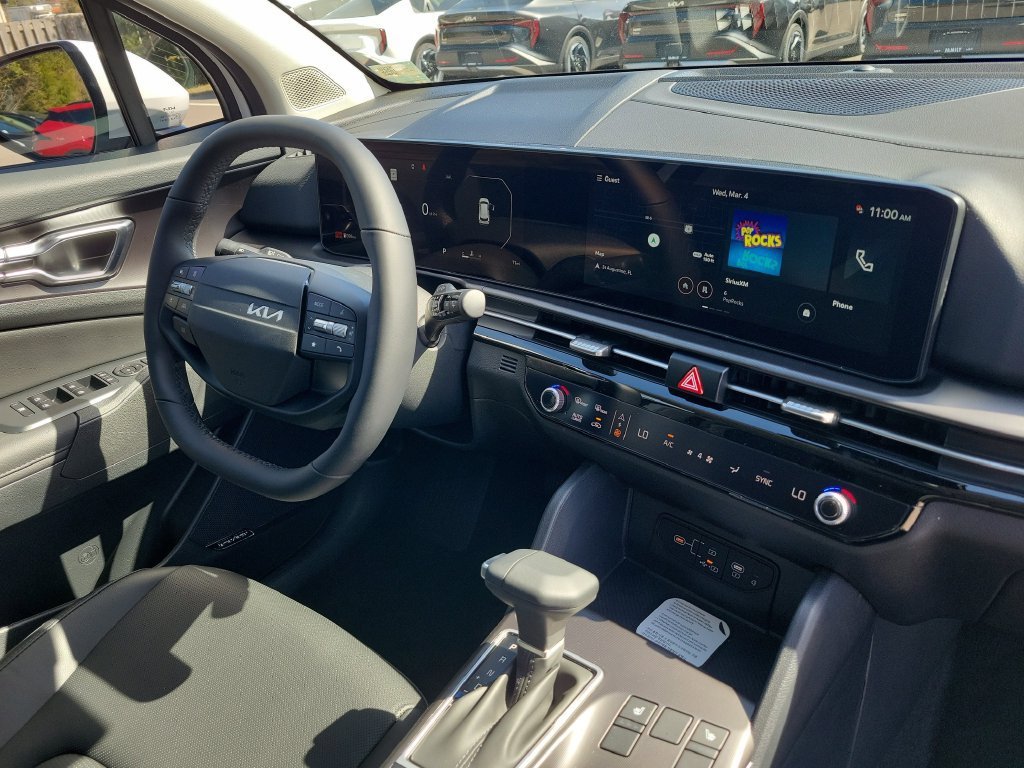 New 2026 Kia Sportage SX FWD image 8
