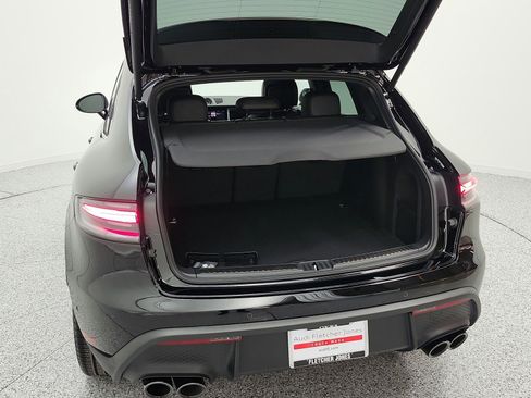 Used 2025 Porsche Macan S AWD/4WD image 22