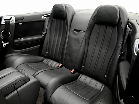 Used 2015 Bentley Continental GT image 12