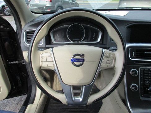 Used 2016 Volvo S60 T5 Premier w/ Convenience Package FWD image 20