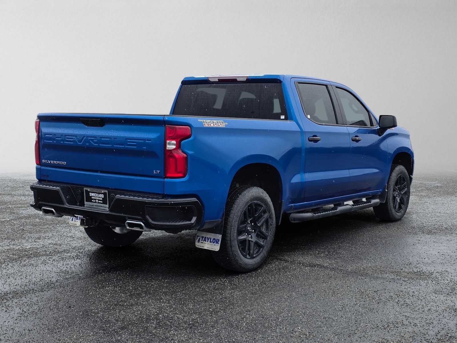 Used 2023 Chevrolet Silverado 1500 LT Trail Boss w/ Protection Package AWD/4WD image 3