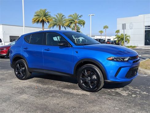 Used 2024 Dodge Hornet GT w/ GT Blacktop Package image 2