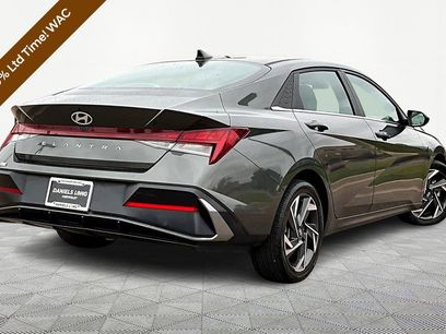 Certified 2024 Hyundai Elantra SEL w/ Convenience Package