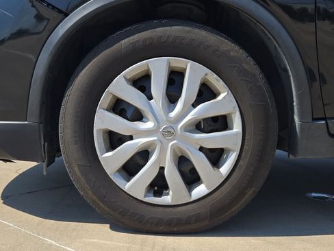 Used 2017 Nissan Rogue S FWD image 12