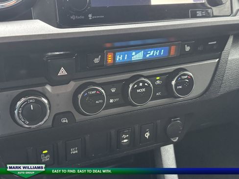 Used 2016 Toyota Tacoma 4x4 Double Cab image 12