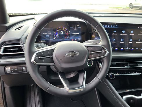 New 2026 Chevrolet Traverse LT image 16