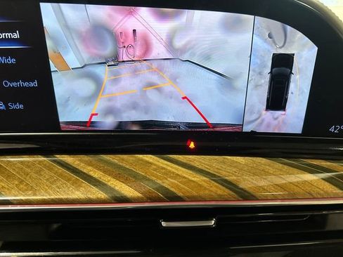 Used 2022 Cadillac Escalade ESV Sport Platinum image 14