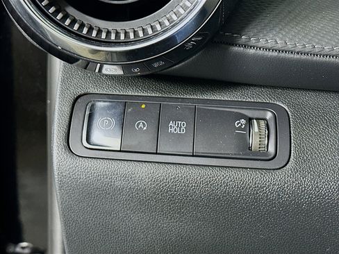 Used 2025 Chevrolet Equinox LT image 17