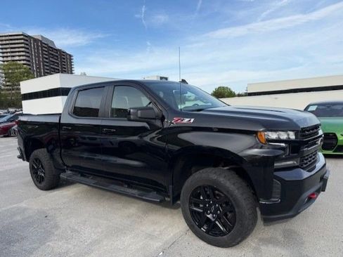 Used 2022 Chevrolet Silverado 1500 LT Trail Boss image 2