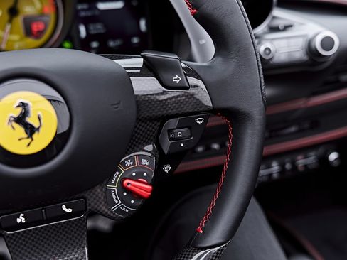 Used 2022 Ferrari F8 Tributo RWD image 76