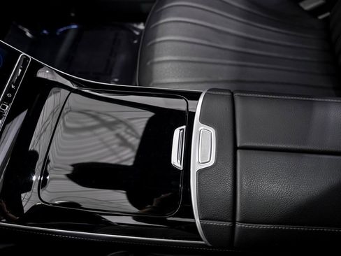 Used 2022 Mercedes-Benz S 500 4MATIC w/ AMG Line Package image 24