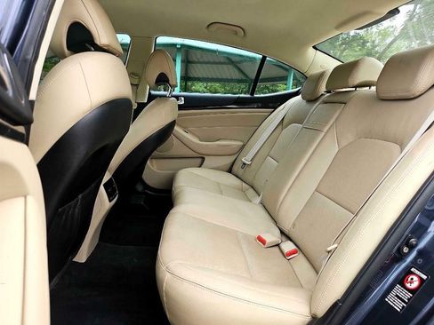 Used 2014 Kia Cadenza Premium image 24