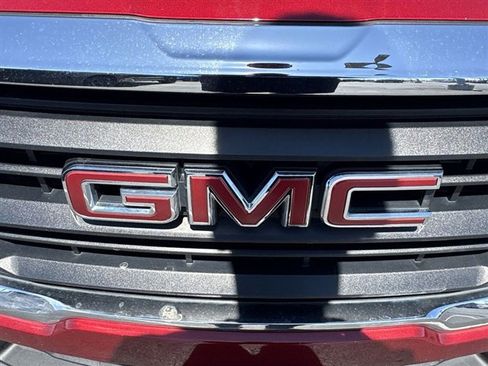 Certified 2023 GMC Terrain SLE w/ Driver Convenience Package FWD image 29