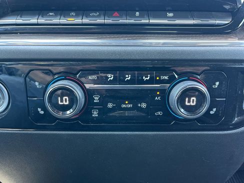 Used 2023 Chevrolet Silverado 1500 LT image 18