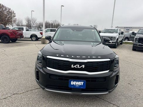 Used 2022 Kia Telluride EX image 2