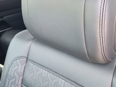 Used 2022 Toyota Tundra Limited image 18