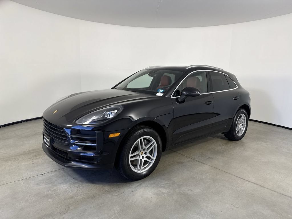 Certified 2021 Porsche Macan AWD/4WD image 1