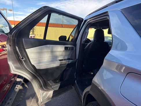 Used 2022 Ford Explorer XLT w/ Equipment Group 202A image 16