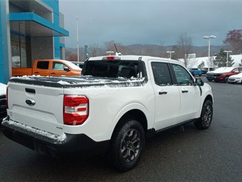 Used 2022 Ford Maverick XLT w/ Equipment Group 300A Standard image 4