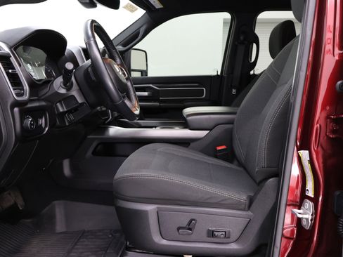 Used 2023 RAM 3500 Big Horn w/ Night Edition image 8