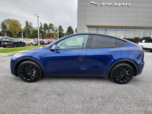 Used 2021 Tesla Model Y Long Range image 5