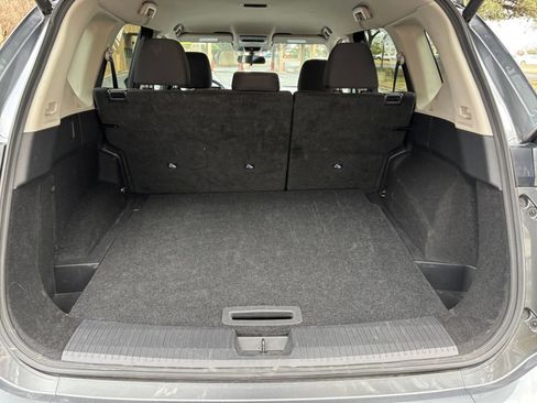 Used 2025 Nissan Rogue SV image 26