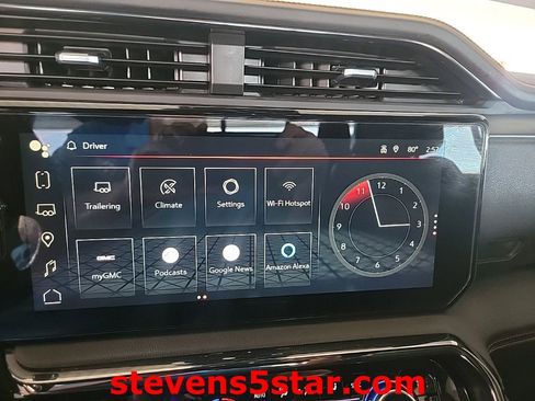 Used 2023 GMC Sierra 1500 AT4 w/ AT4 Premium Package image 15