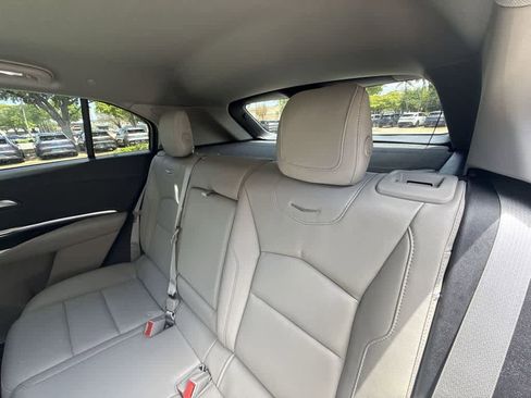Used 2023 Cadillac XT4 Luxury FWD image 22