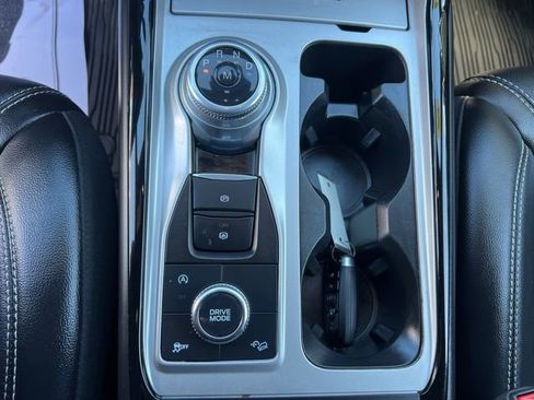Used 2023 Ford Explorer ST AWD/4WD image 34