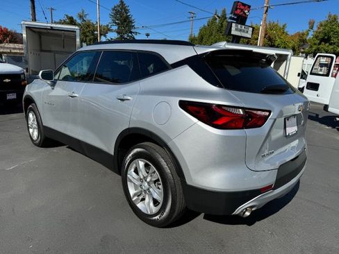 Used 2020 Chevrolet Blazer LT FWD image 2