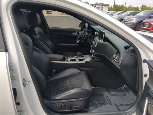 Used 2022 Kia Stinger GT2 RWD image 34