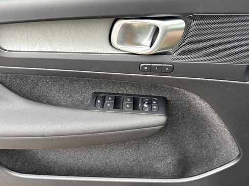 Certified 2026 Volvo XC40 B5 Plus w/ Climate Package image 9