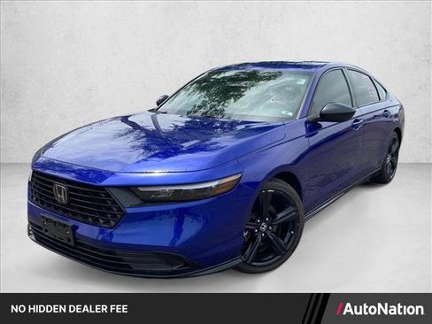 Used 2025 Honda Accord Sport image 1