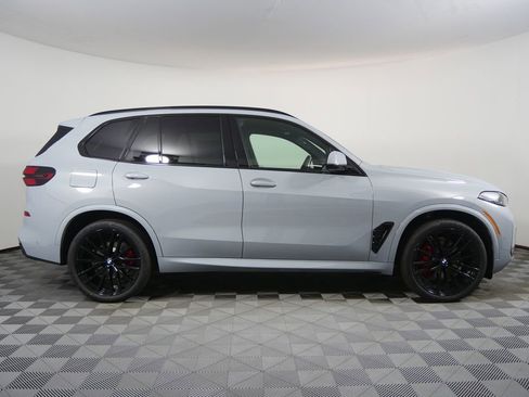 Used 2026 BMW X5 sDrive40i RWD image 2
