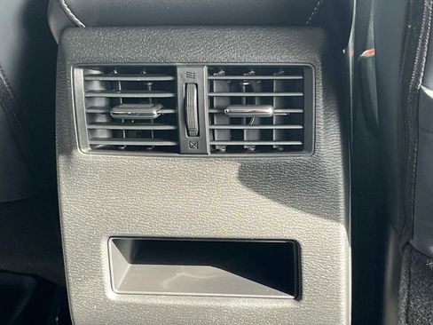 New 2026 Mitsubishi Outlander AWD image 17