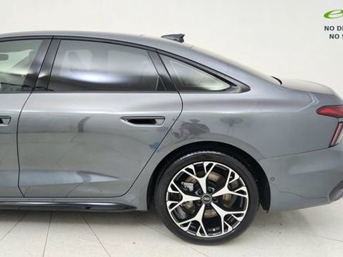 Used 2026 Audi A6 Premium Plus w/ Premium Plus Package AWD/4WD image 10
