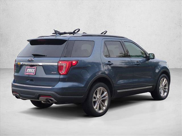 Used 2018 Ford Explorer XLT w/ Equipment Group 202A AWD/4WD image 5