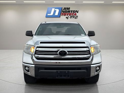 Used 2017 Toyota Tundra SR5 AWD/4WD image 2