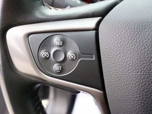 Used 2022 GMC Canyon AT4 image 17